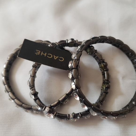 Cache Rhinestone Braclet Set - Picture 2 of 4